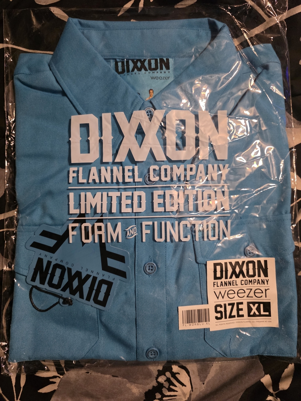 DIXXON Weezer Blue Album Flannel Size XL
